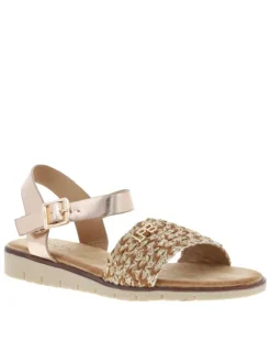 Sandales or roses en tressage avec une boucle à ardillon et à talon compensé bas