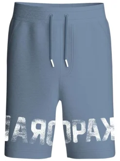 Short bleu uni avec une coupe droite à lien de serrage et des poches