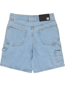 Short en coton bleu uni pourvu de multiples poches et d'une coupe baggy