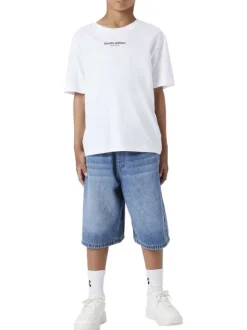 Short en coton indigo uni pourvu d'une coupe droite et de multiples poches
