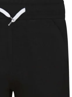 Short en coton mélangé noir uni avec une coupe droite et une taille élastiquée