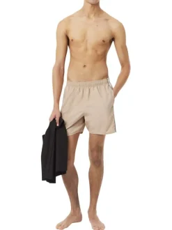 Short beige à coupe ajustée pourvu d'une taille élastiquée froncée