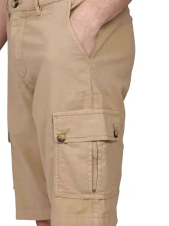 Short cargo en coton mélangé de couleur beige uni avec une coupe droite