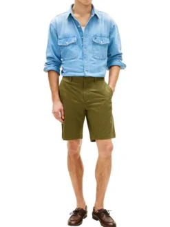 Short chino Denton en coton kaki à coupe droite pourvu de multiples poches