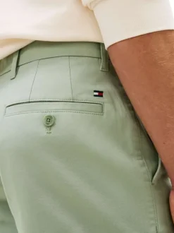 Short chino Denton en coton vert d'eau à coupe droite pourvu de multiples poches