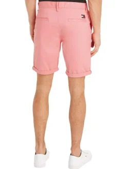Short chino en coton biologique rose uni avec une coupe droite