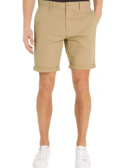Short chino en coton biologique sable uni avec une coupe droite