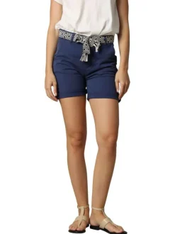 Short chino en coton bleu marine uni à coupe slim fit avec une ceinture