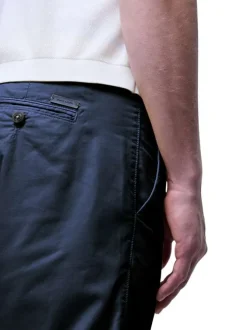 Short Chino en coton bleu uni avec poches à l'italienne à l'avant