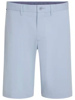 Short Chino en coton ciel uni avec passants et poches passepoilées à l'arrière