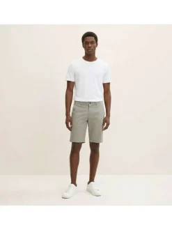 Short Chino en coton kaki avec une coupe ajustée et une taille intermédiaire