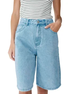 Short chino en coton stone uni pourvu d'une coupe large et de multiples poches