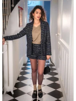 Short Chino marine carreaux avec une coupe slim et matière en tweed