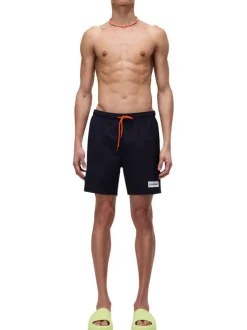 Short de bain marine uni avec une coupe droite et logo iconique sur le devant