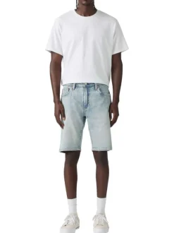 Short denim 405 en coton bleu stone uni avec une coupe regular fit