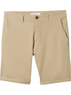 Short en coton beige uni avec une coupe chino et des poches arrières plaquées
