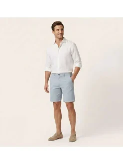 Short en coton bleu à coupe droite pourvu de poches italiennes