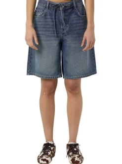 Short en coton bleu uni avec une coupe droite et de multiples poches