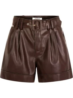 Short en simili cuir marron uni à coupe droite avec une ceinture