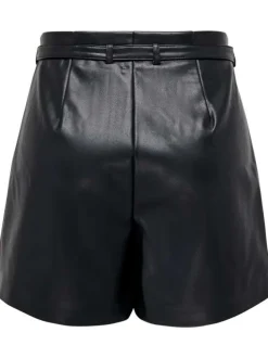 Short noir en simili cuir avec une coupe droite et une taille haute