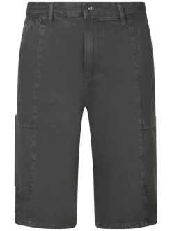 Short 5 poches en coton de couleur noire unie avec une coupe droite