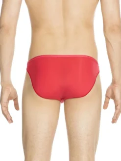 Slip rouge uni avec surpiqûres ton sur ton et taille élastiquée rouge