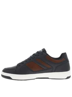 Sneakers bleu marine et marron à semelle blanche avec lacets plats et logo blanc