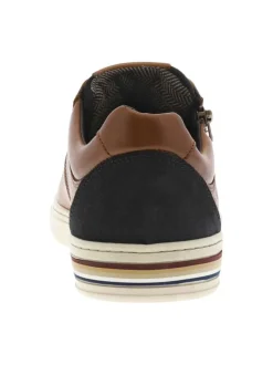 Sneakers en cuir camels avec des détails noirs et un zip à semelle plate