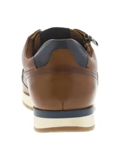 Sneakers en cuir marrons avec un zip sur le côté et des lacets plats