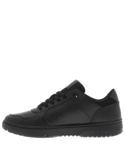 Sneakers en cuir noires à lacets avec semelle à talon plat embossé