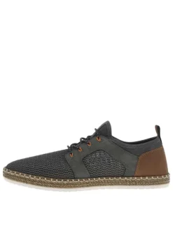Sneakers en filet ajouré grises anthracite à semelle plate beige