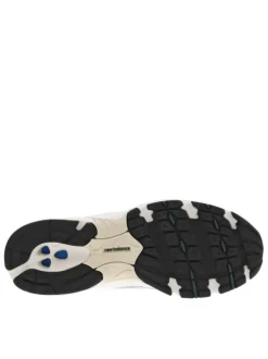 Sneakers multisport blanches à talon plat et à lacets avec détails verts