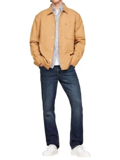 Surchemise en coton camel unie avec une coupe droite et un col français