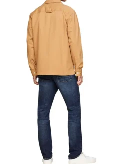 Surchemise en coton camel unie avec une coupe droite et un col français
