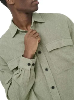 Surchemise en coton et lin mélangé verte unie pourvue d'une coupe droite
