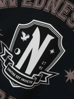 Sweat noir imprimé avec une coupe droite et un col à capuche