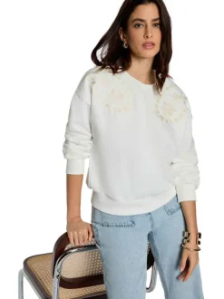 Sweat blanc à motifs avec une coupe droite et des manches longues