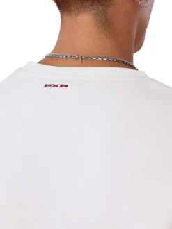 Sweat blanc uni avec une coupe droite et un logo bordeaux sur la poitrine