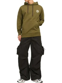 Sweat à capuche kaki avec un coupe droite et un imprimé dorsal