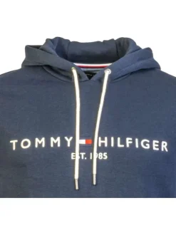 Sweat à capuche marine avec logo brodé sur l'extrémité de la manche gauche