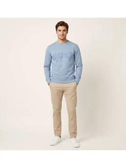 Sweat en coton bleu clair uni avec une coupe droite et un col rond