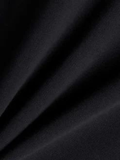 Sweat noir imprimé logo avec une coupe droite et un col à capuche