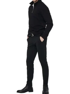 Sweat noir uni en coton mélangé avec une coupe droite et un col camionneur