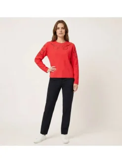 Sweat rouge uni pourvu de détails en maille ajourée et d'un col rond