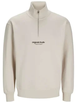 Sweat zippé écru uni avec une coupe droite et une poche kangourou