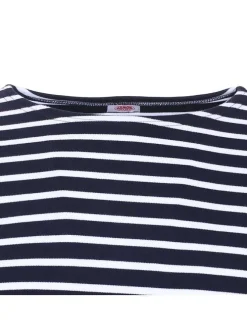 Tee-shirt manches longues Houat en coton bleu marine rayé blanc présentant une encolure bateau