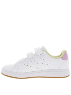 Tennis blanches à talon plat et à bande auto-agrippantes avec trous