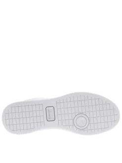 Tennis blanches avec le logo brodé sur le côté et à lacets plats