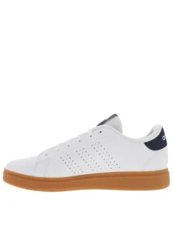 Tennis blanches et bleues à semelle camel avec lacets plats et bandes perforées