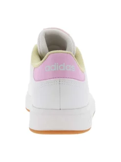 Tennis blanches et roses à talon plat et à lacets plats avec trous d'aération